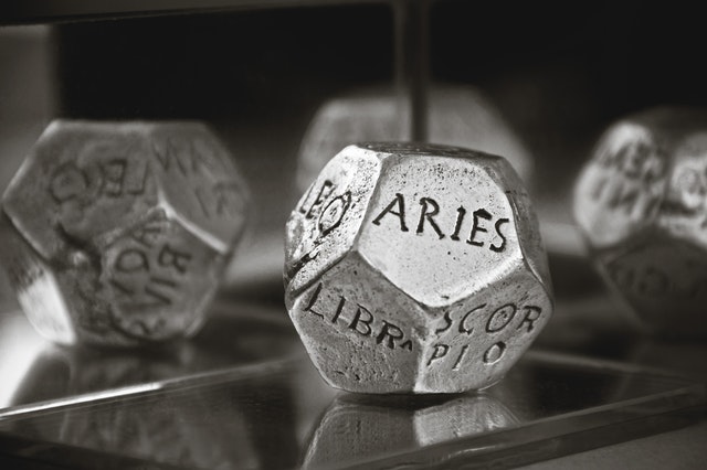 astrology-astronomy-blur-159670 (1)