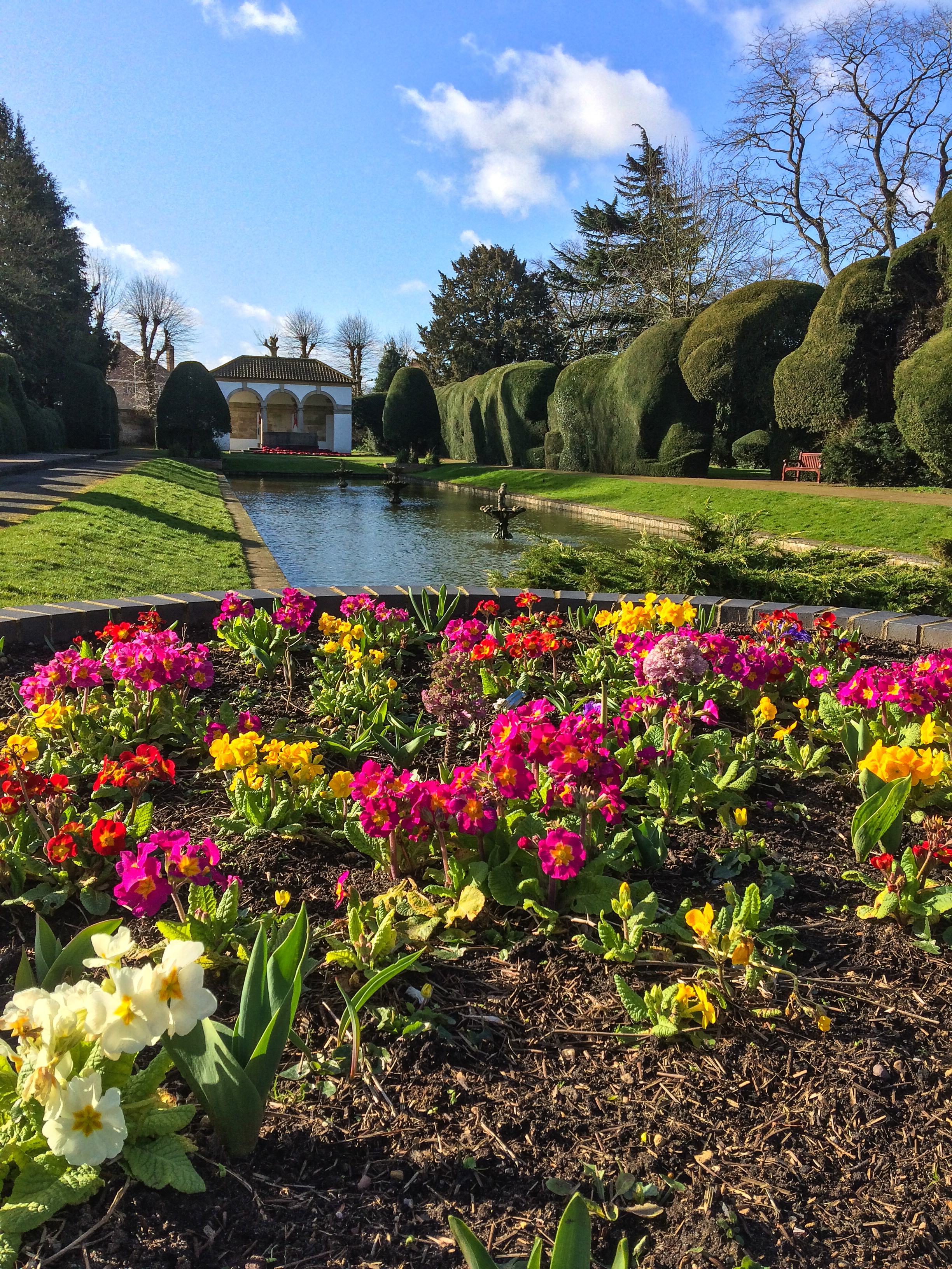 4a05dc310bd8471fac2329f33a76ebaf (2)