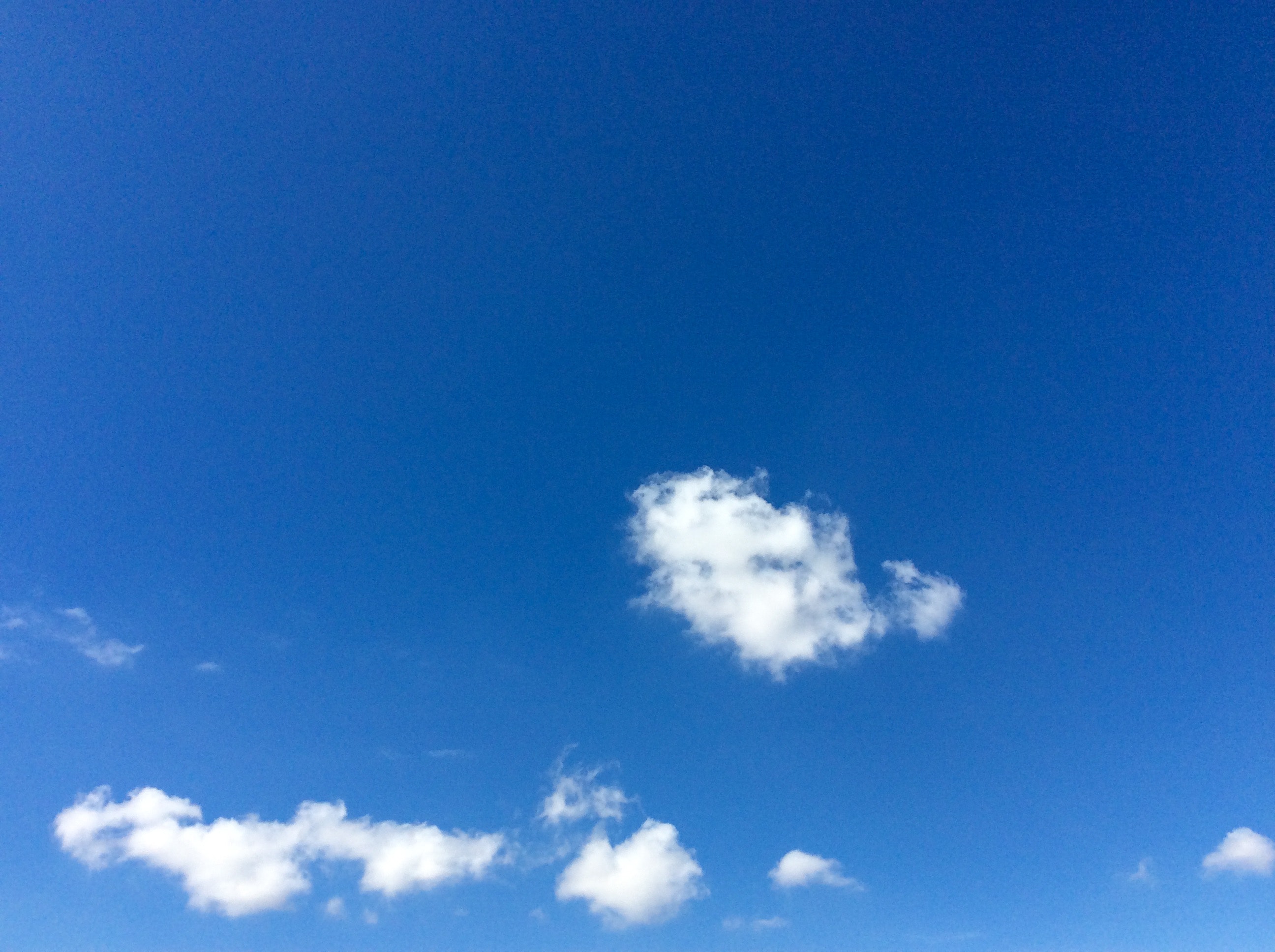 blue-blue-sky-beautiful-sky-puffy-clouds-4423022