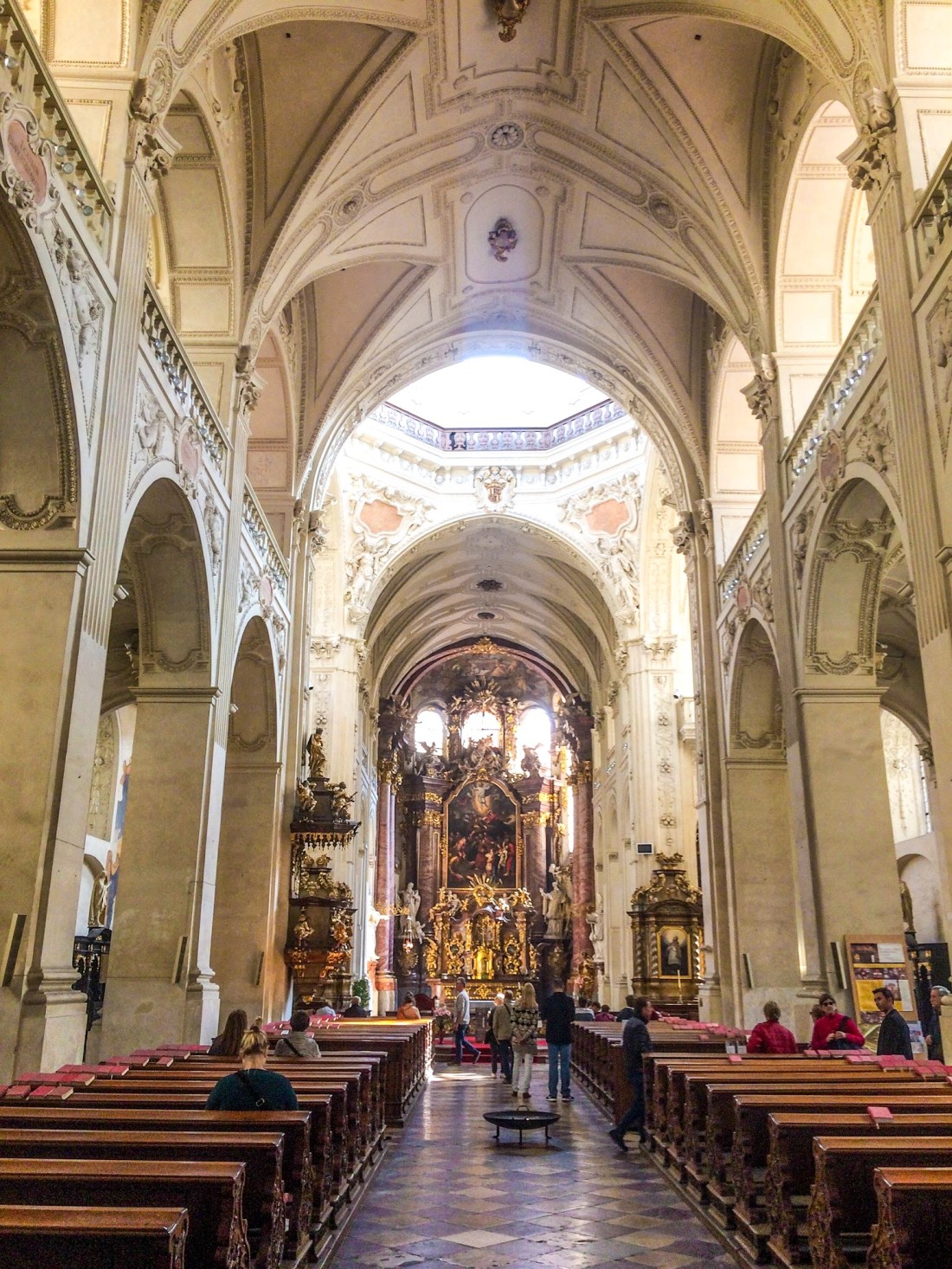 EF2FB9B2-0CE3-420A-B887-02D95A7F1735